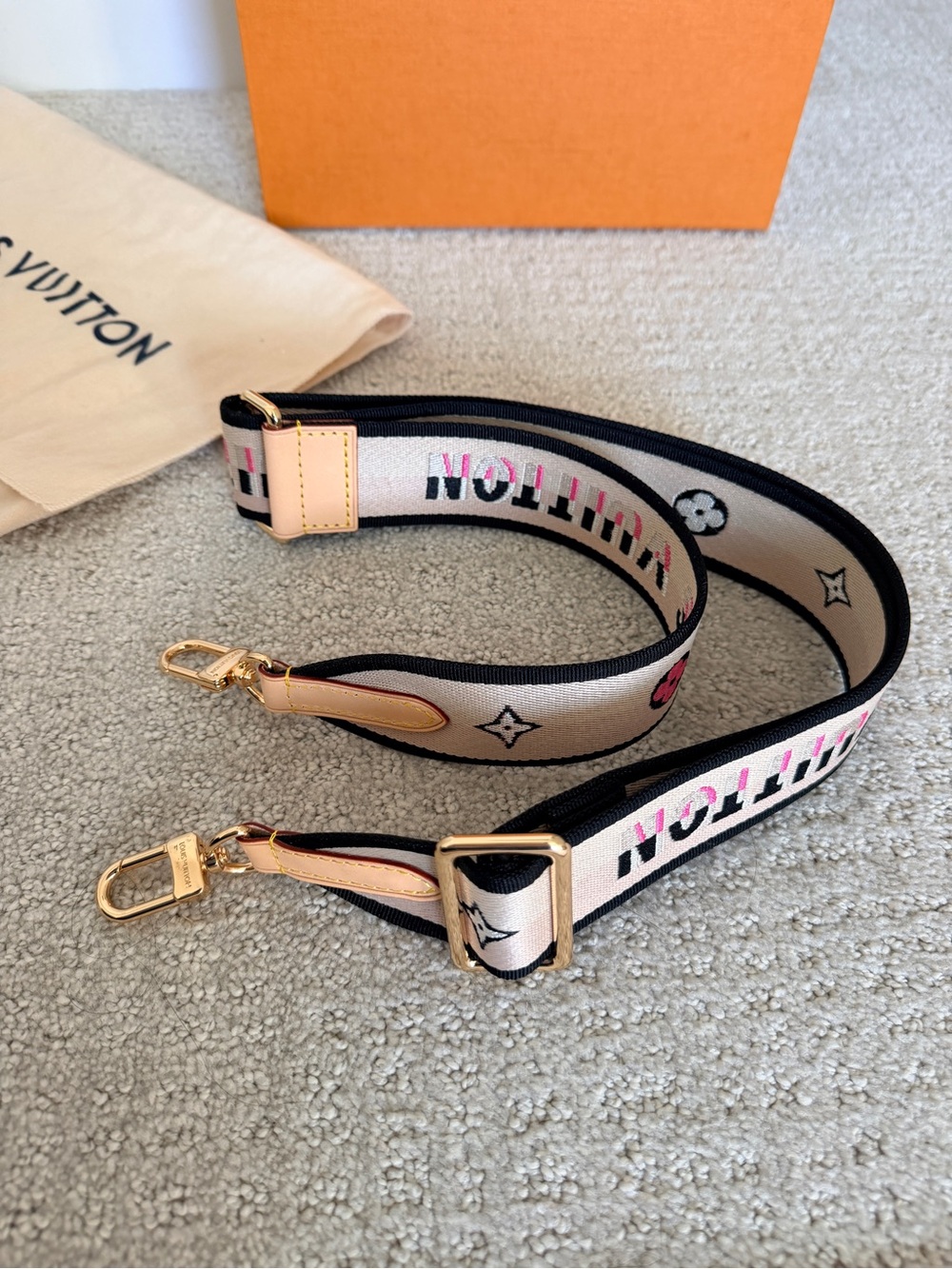 Louis Vuitton Jacquard Canvas Adjustable Bandouliere Strap for Speedy 20 - Picture 5 of 6